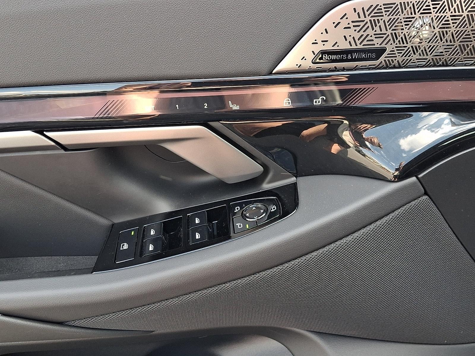 2027 BMW 530i xDrive Sedan