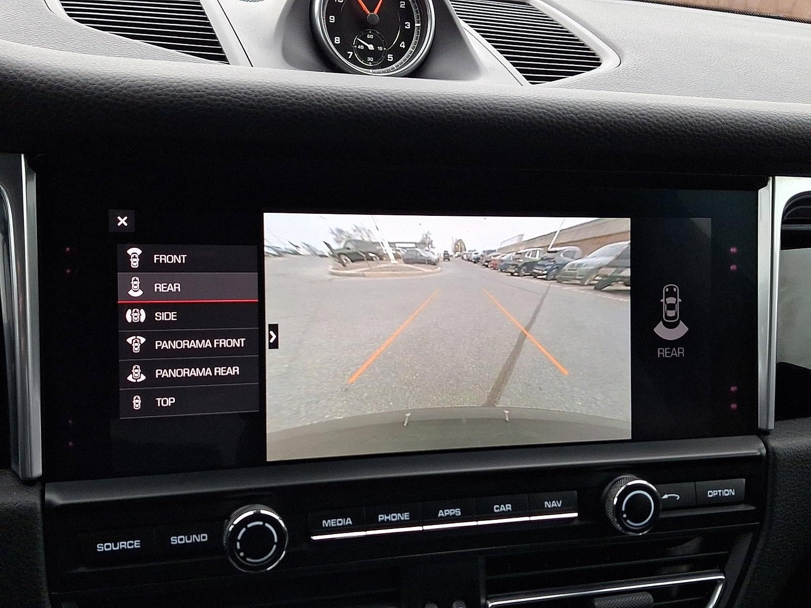 2021 Porsche Macan AWD