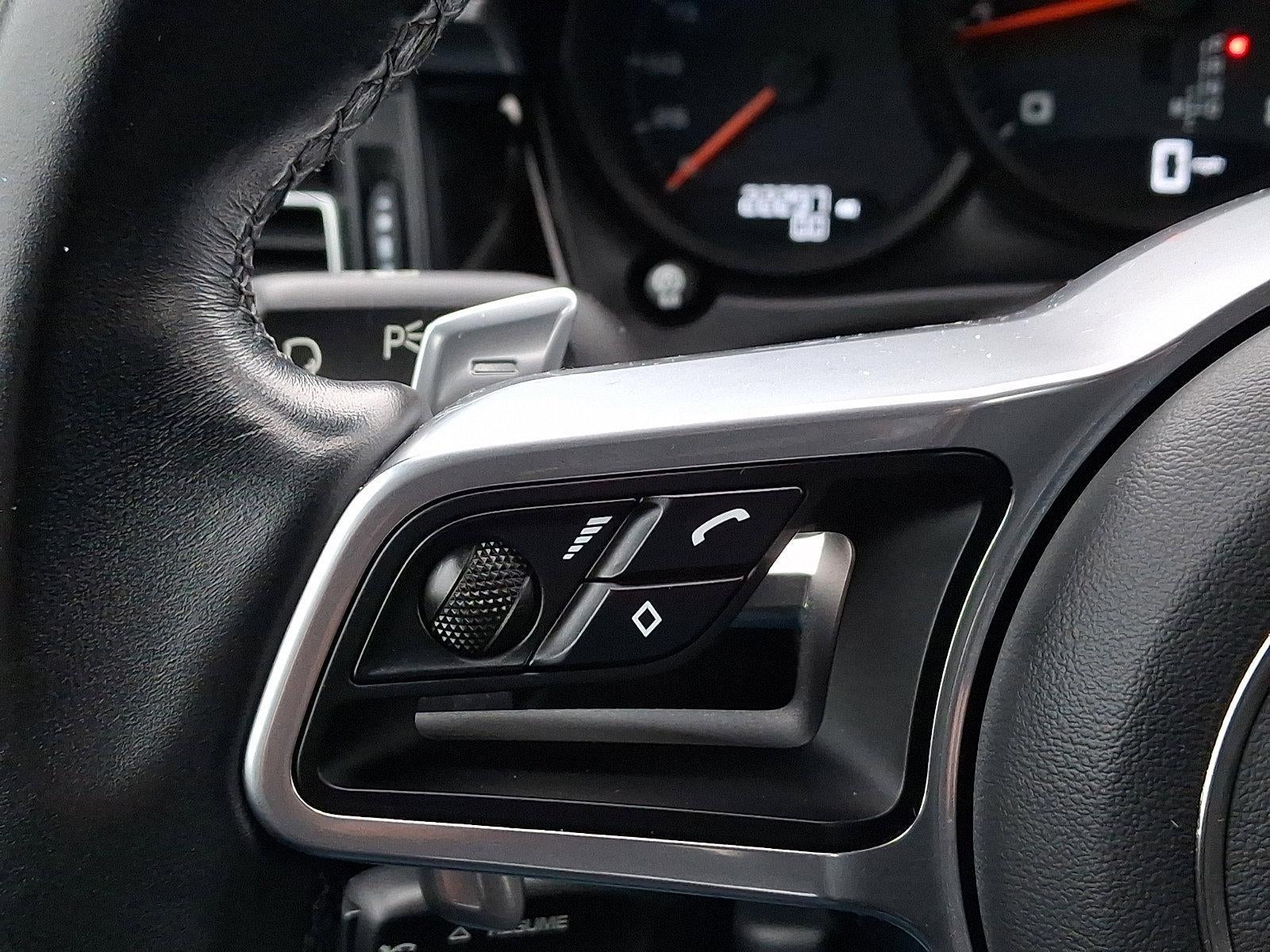 2021 Porsche Macan AWD