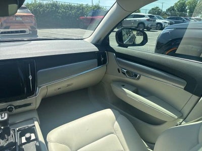 2017 Volvo S90 T6 AWD Momentum