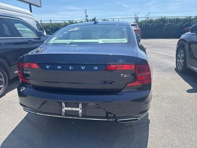 2017 Volvo S90 T6 AWD Momentum