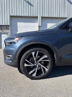 2022 Volvo XC40 T5 AWD R-Design