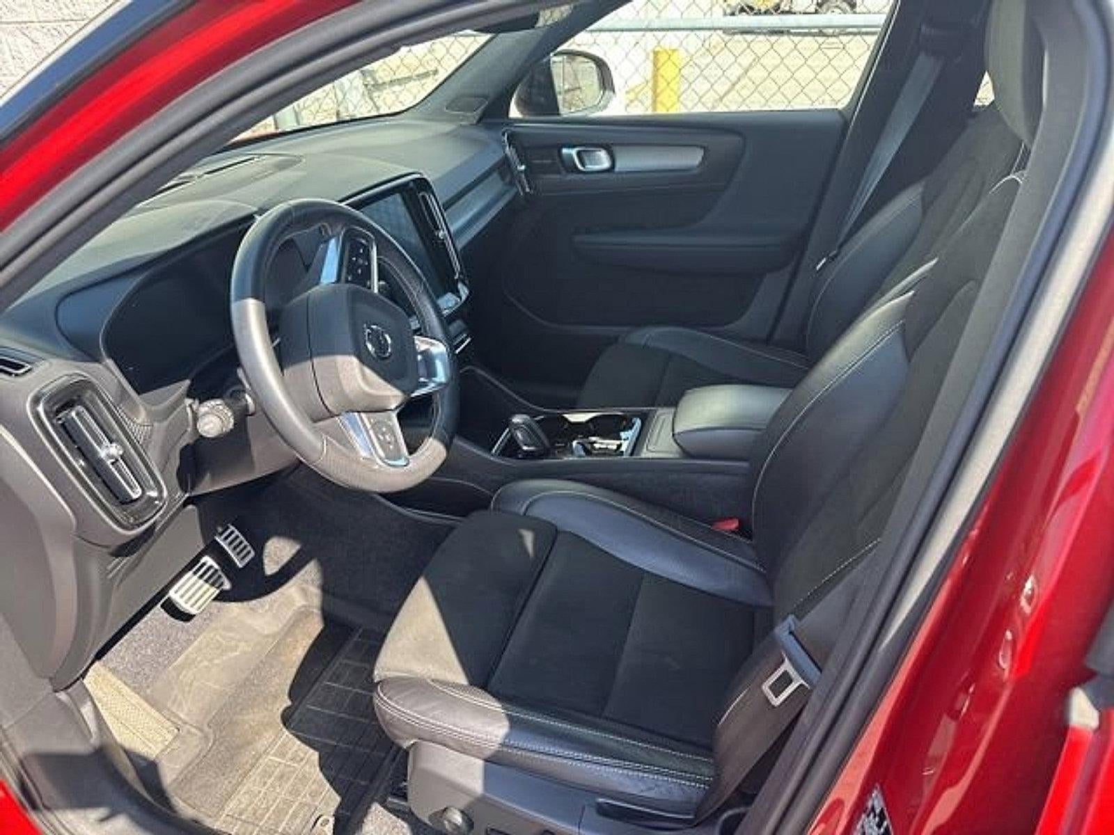 2021 Volvo XC40 T5 AWD R-Design