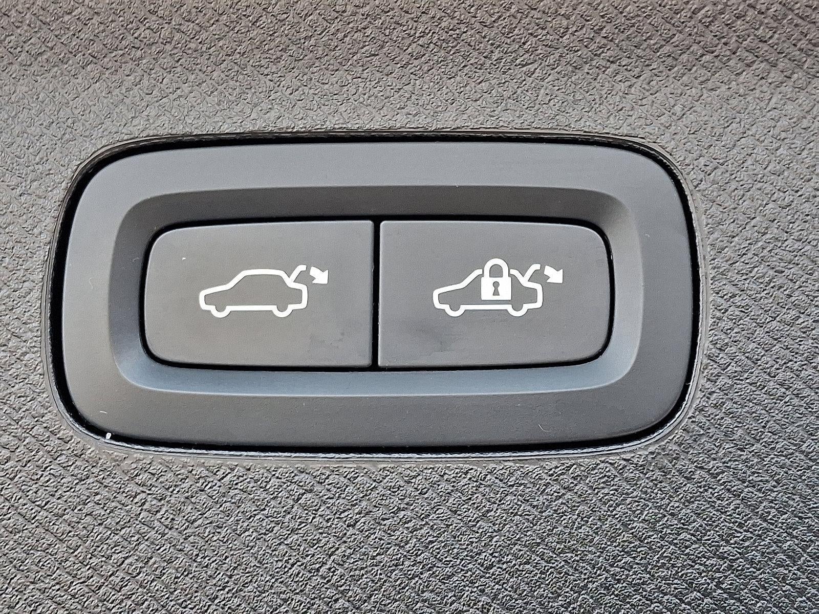 2022 Volvo XC90 T6 AWD Inscription 6P