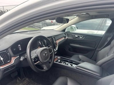 2024 Volvo V60 Cross Country B5 AWD Plus