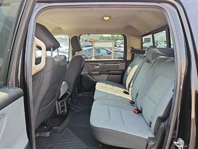 2020 RAM 1500 Big Horn 4x4 Crew Cab 5'7" Box