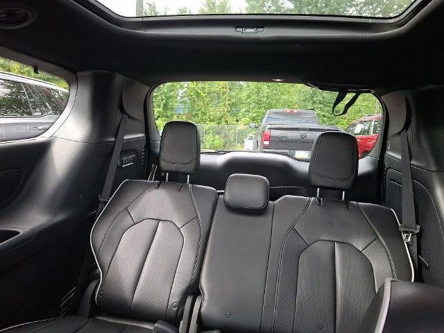 2020 Chrysler Pacifica Limited FWD