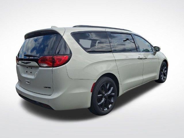 2020 Chrysler Pacifica Limited FWD