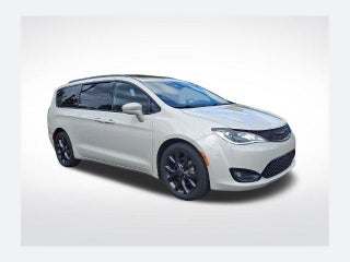 2020 Chrysler Pacifica Limited FWD