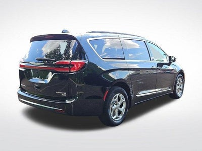 2022 Chrysler Pacifica Limited AWD
