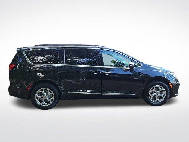 2022 Chrysler Pacifica Limited AWD