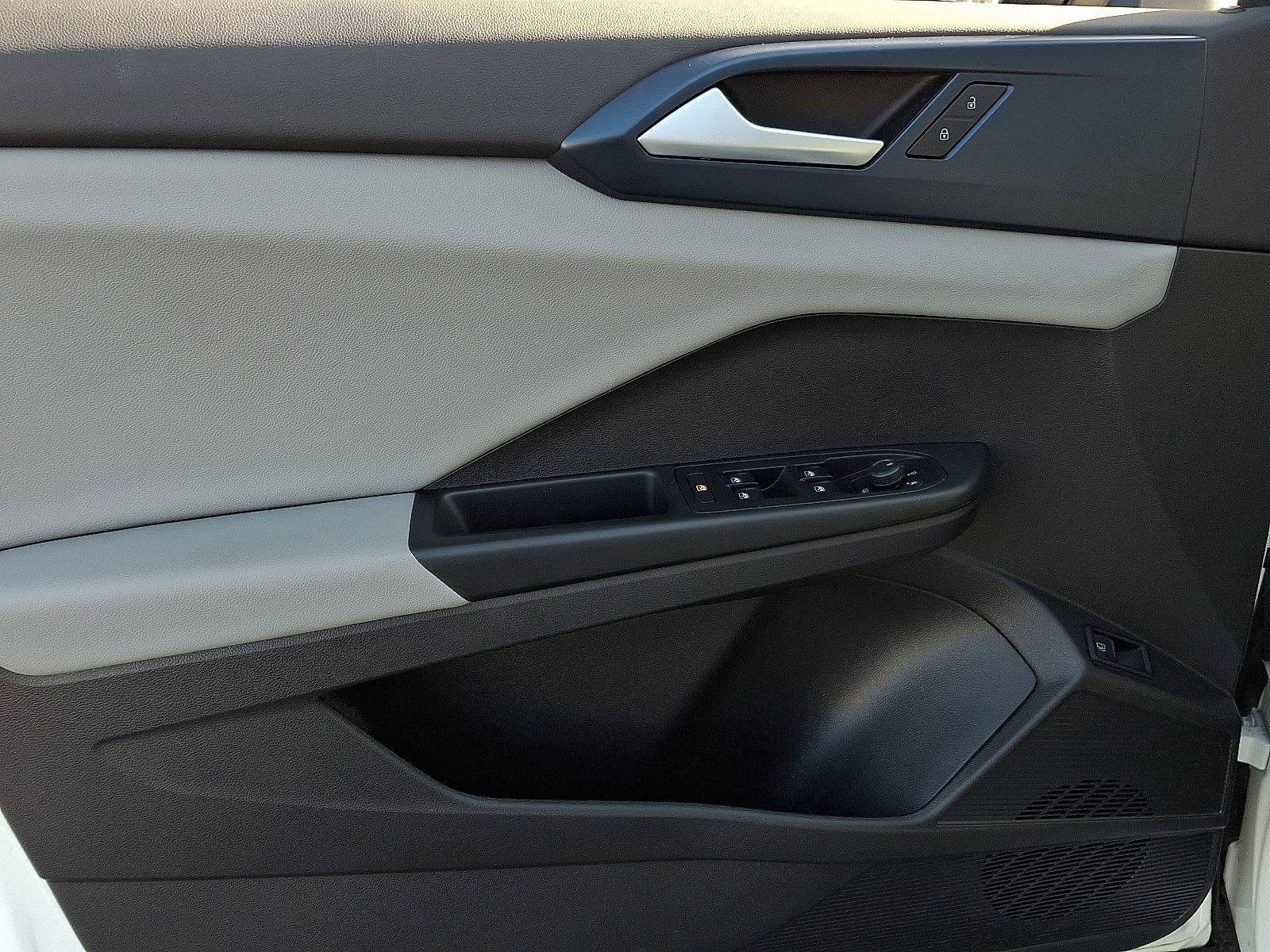 2022 Volkswagen Taos SE 4MOTION