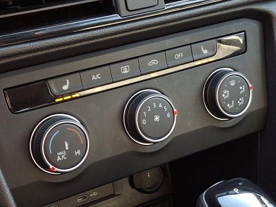 2022 Volkswagen Taos SE 4MOTION