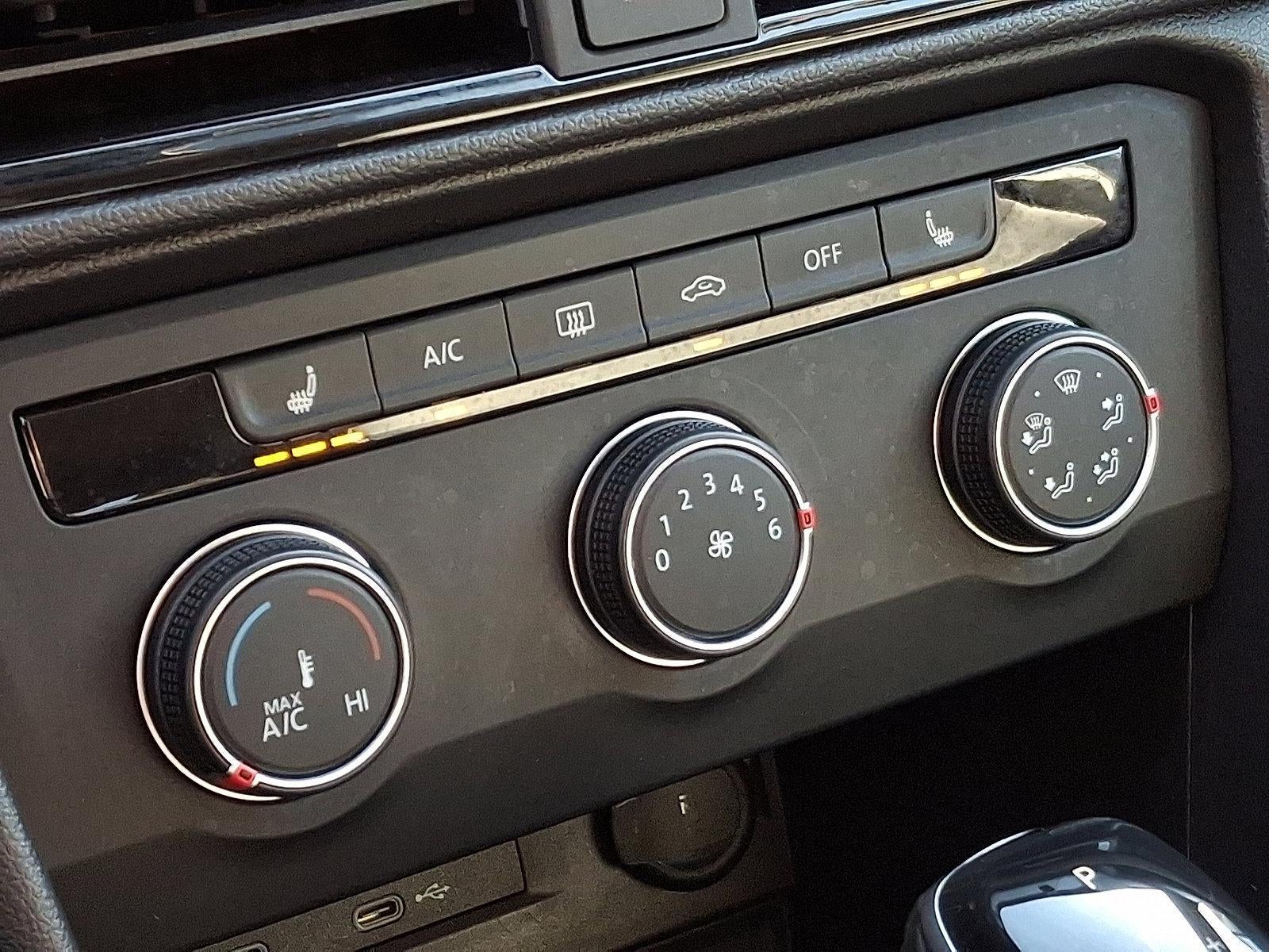 2022 Volkswagen Taos SE 4MOTION