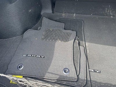 2018 Toyota Camry XLE Auto (SE)