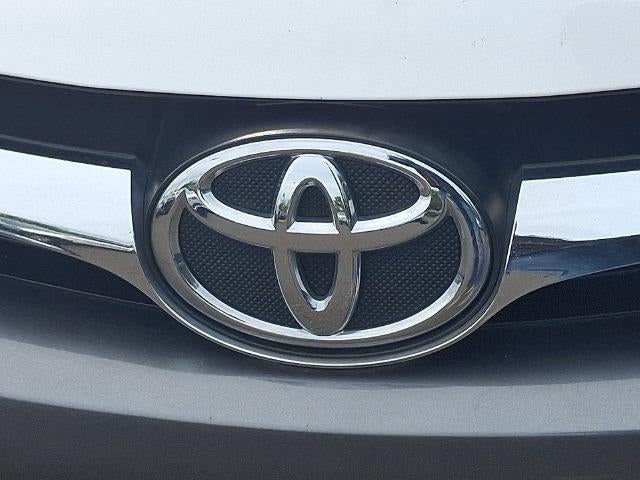 2015 Toyota Camry 4dr Sdn I4 Auto LE (SE)