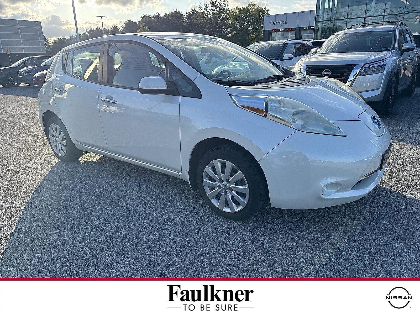 2015 Nissan LEAF 4dr HB S