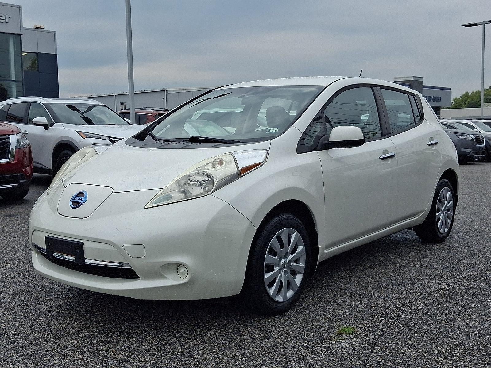 2015 Nissan LEAF 4dr HB S