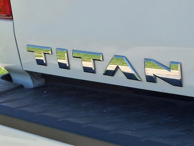 2017 Nissan Titan 4x4 Crew Cab SL