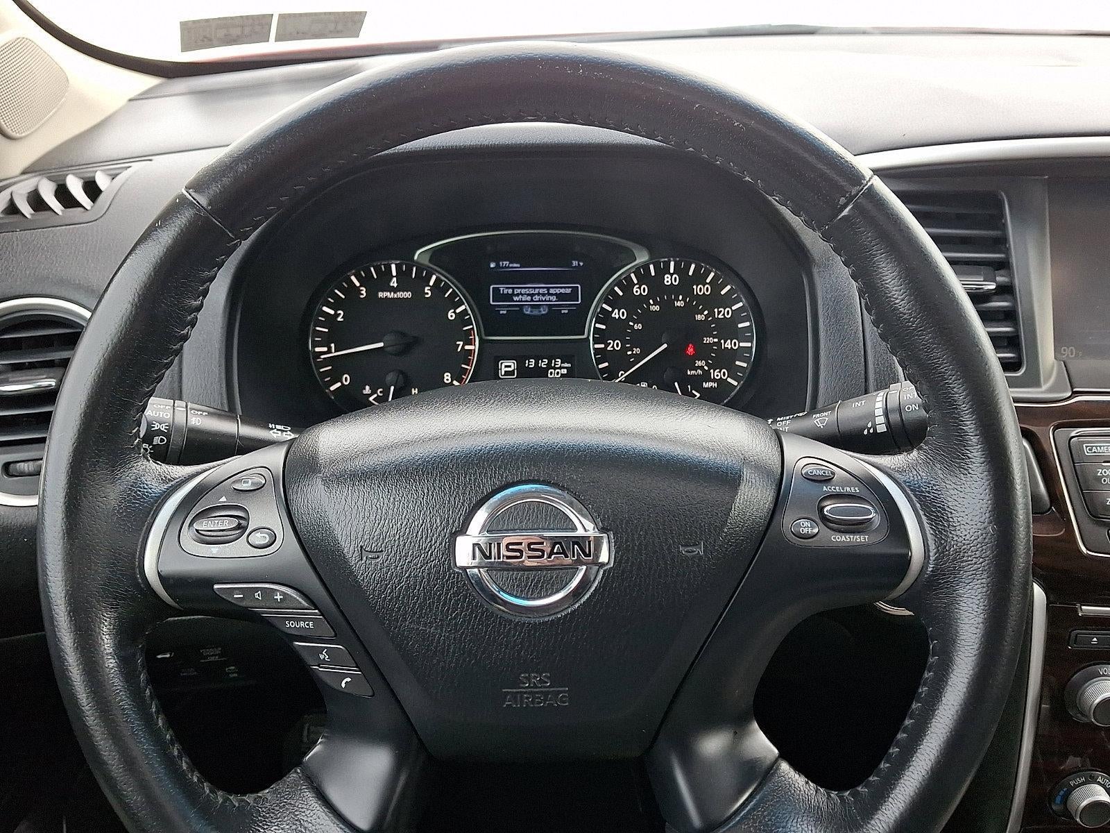 2014 Nissan Pathfinder 2WD 4dr Platinum