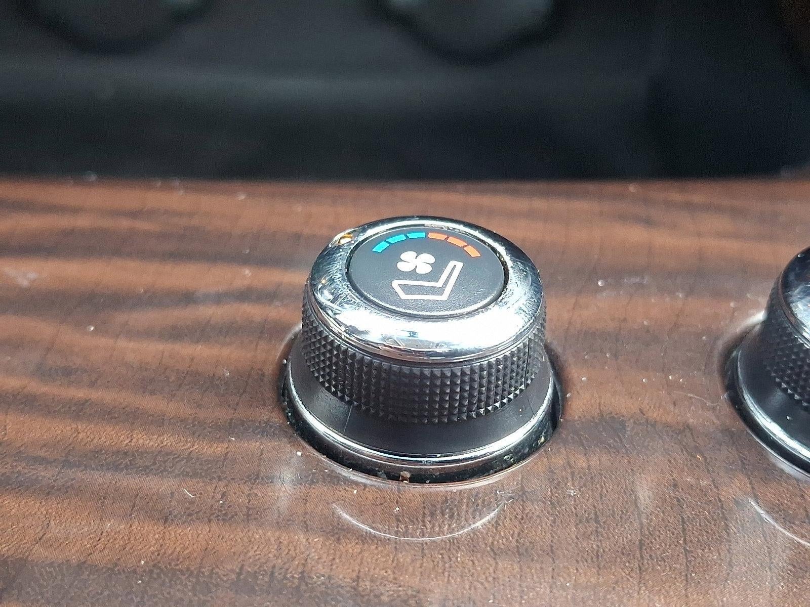 2014 Nissan Pathfinder 2WD 4dr Platinum