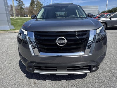 2023 Nissan Pathfinder SL 4WD