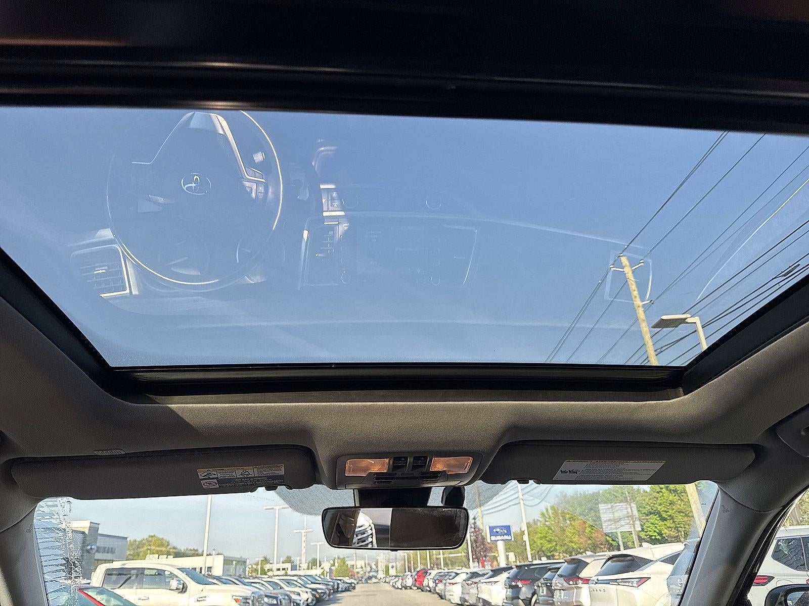 2019 Toyota Highlander Limited Platinum V6 AWD (Natl)