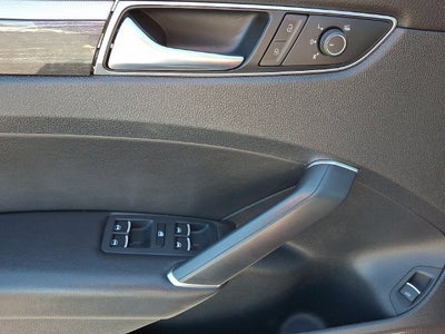 2016 Volkswagen Passat 1.8T SE