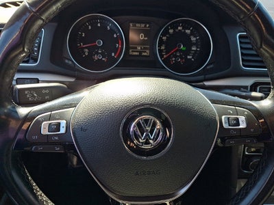 2016 Volkswagen Passat 1.8T SE