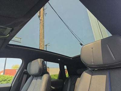 2024 Cadillac LYRIQ Luxury 1