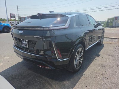 2024 Cadillac LYRIQ Luxury 1