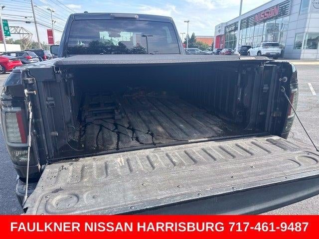 2017 RAM 1500 Express 4x4 Quad Cab 6'4" Box