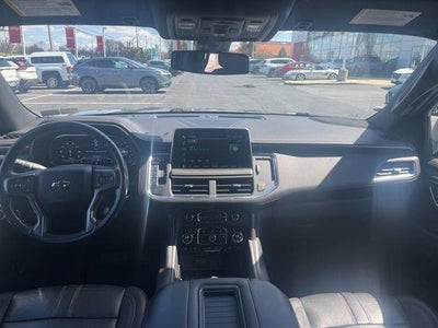 2022 Chevrolet Suburban 4WD RST