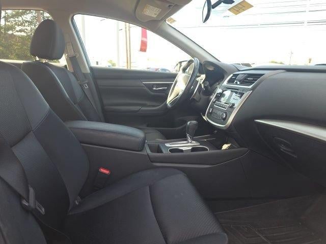 2017 Nissan Altima 2017.5 2.5 SR Sedan