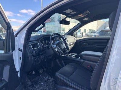 2018 Nissan Titan 4x4 Crew Cab SV