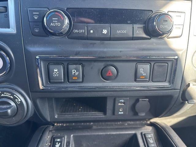 2018 Nissan Titan 4x4 Crew Cab SV