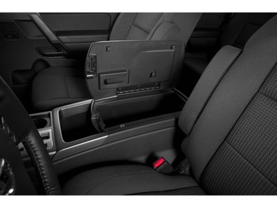 2015 Nissan Titan 4WD Crew Cab Short Bed SV