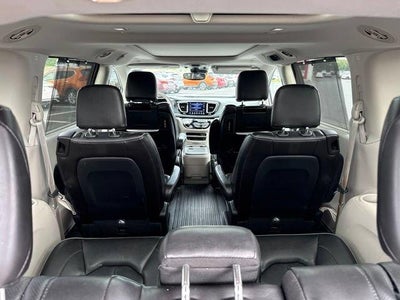 2020 Chrysler Pacifica Limited FWD