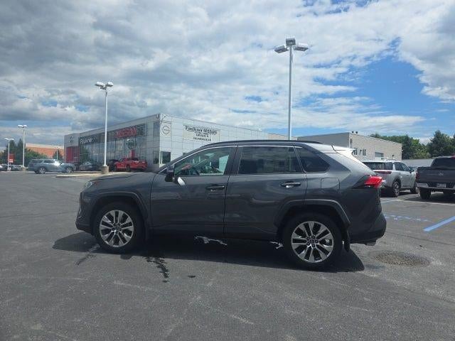 2019 Toyota RAV4 XLE Premium AWD (Natl)