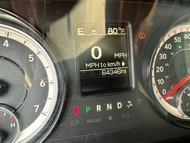 2017 RAM 1500 Express 4x2 Crew Cab 5'7" Box