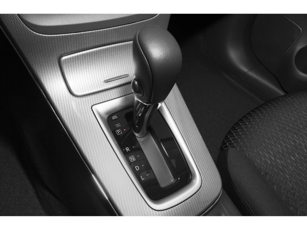2015 Nissan Sentra 4dr Sdn I4 CVT SR
