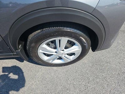 2025 Nissan Kicks Play S FWD