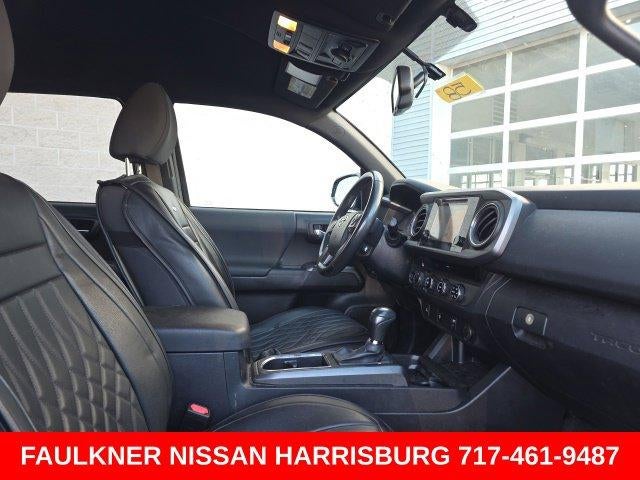 2017 Toyota Tacoma TRD Off Road Double Cab 5' Bed V6 4x4 AT (Natl)