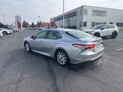 2018 Toyota Camry LE Auto (SE)