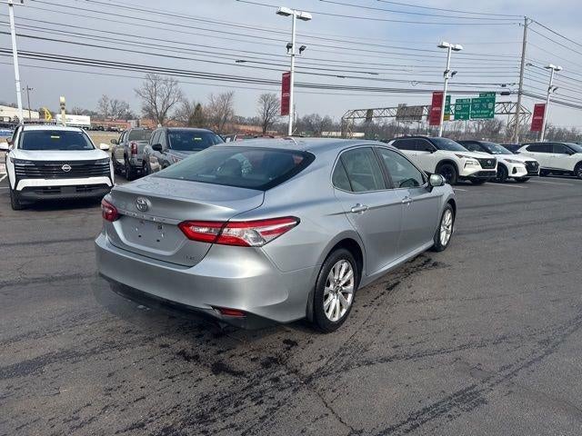 2018 Toyota Camry LE Auto (SE)