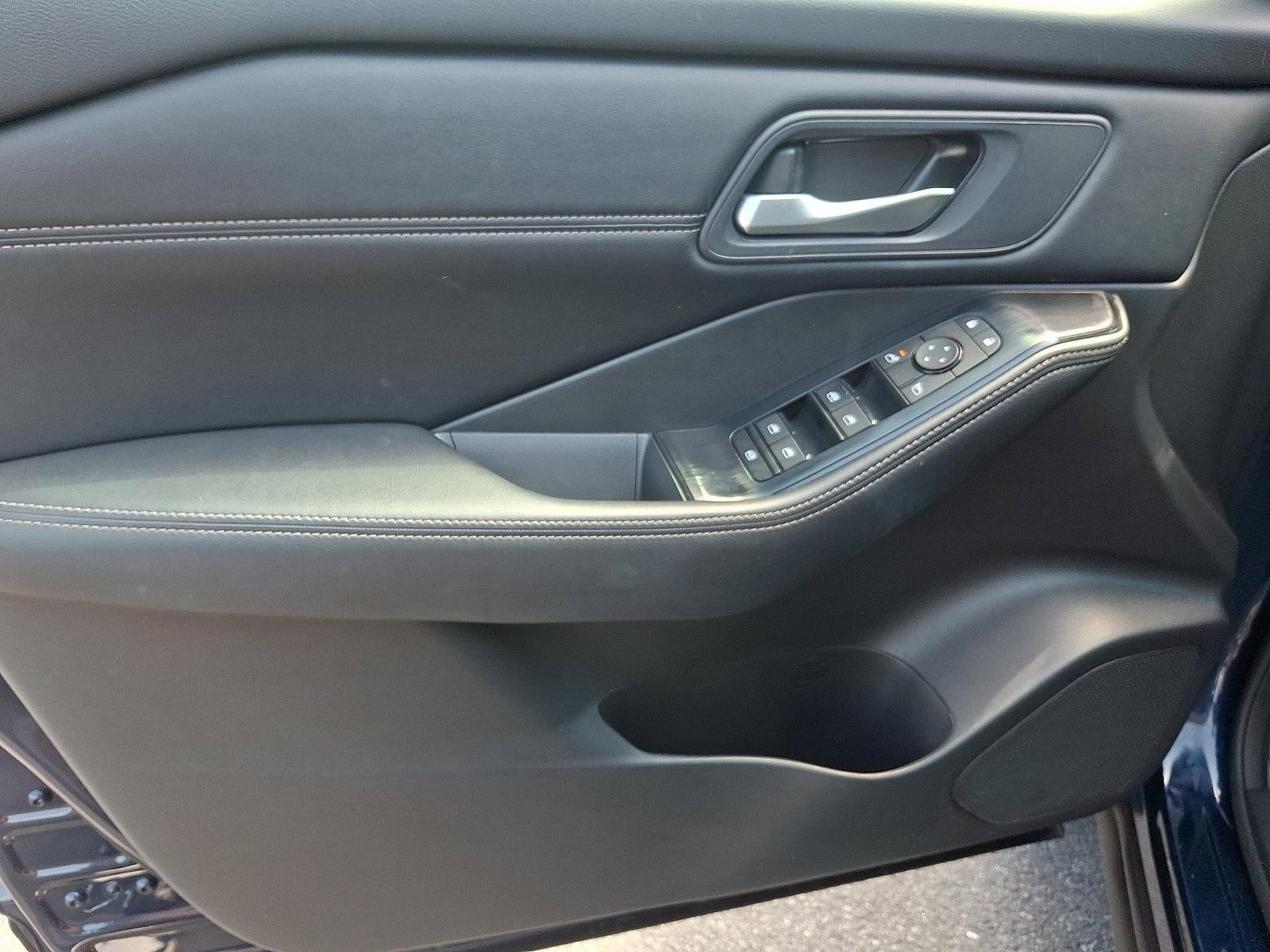 2024 Nissan Rogue AWD SV