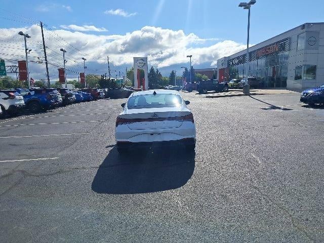 2021 Hyundai ELANTRA SEL IVT