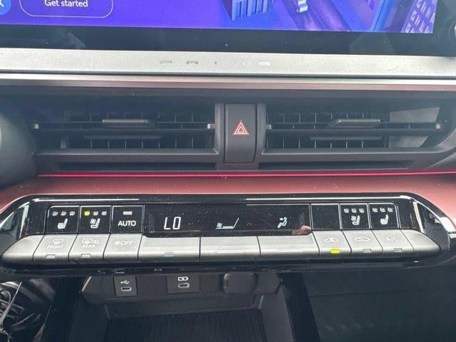 2024 Toyota Prius Prime XSE Premium (Natl)