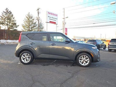 2022 Kia Soul LX IVT