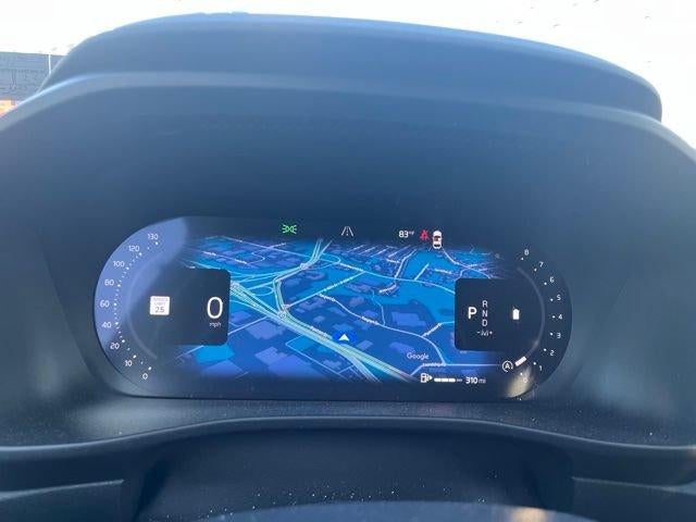 2025 Volvo XC40 B5 AWD Core Bright Theme